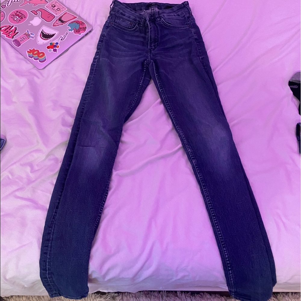 Blue skinny jeans